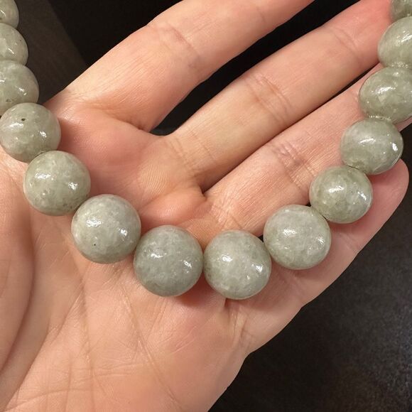 24" Solid nephrite jade graduated bead necklace! - Picture 5 of 8